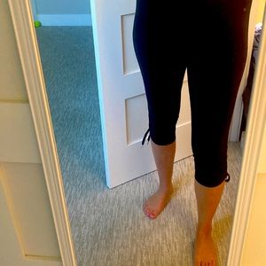 Used Lucy Hatha collection M leggings